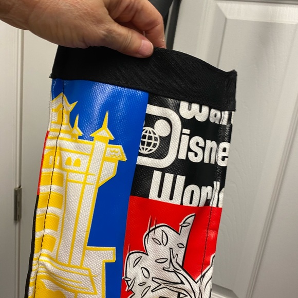 Disney 2021 Tote - Picture 4 of 9